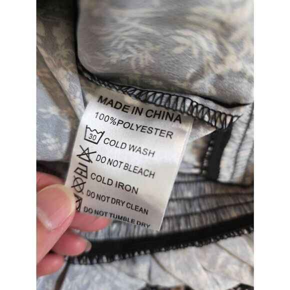 Ivy City Co Willow Jumpsuit in Black Floral S NWT - Picture 11 of 11